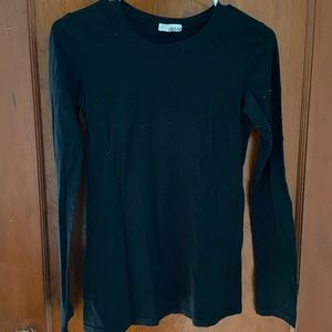 Black long sleeve tee shirt